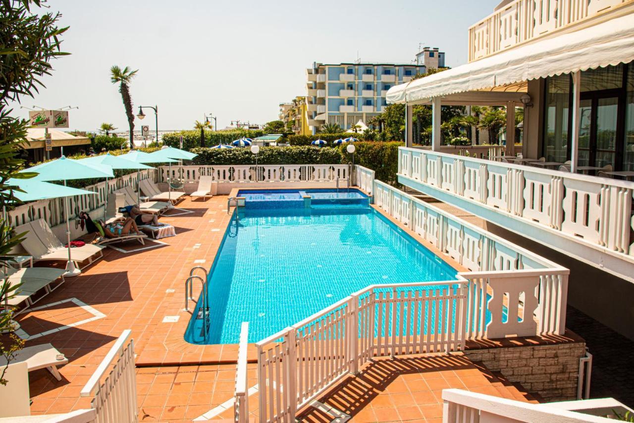Hotel Savoy كاوْرلي المظهر الخارجي الصورة