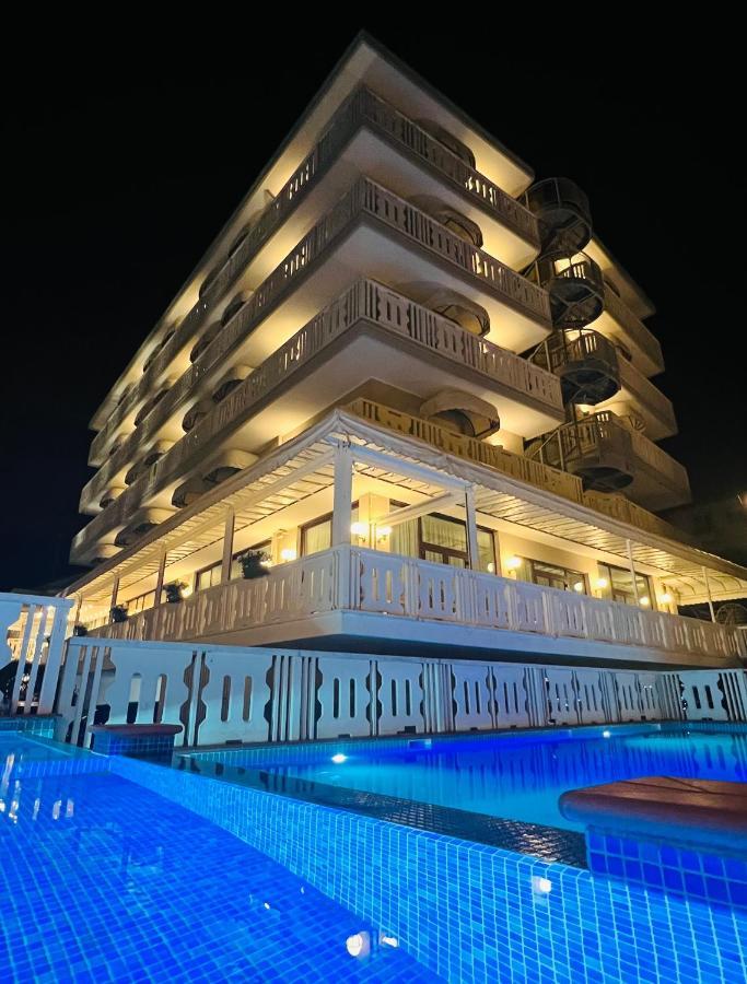 Hotel Savoy كاوْرلي المظهر الخارجي الصورة