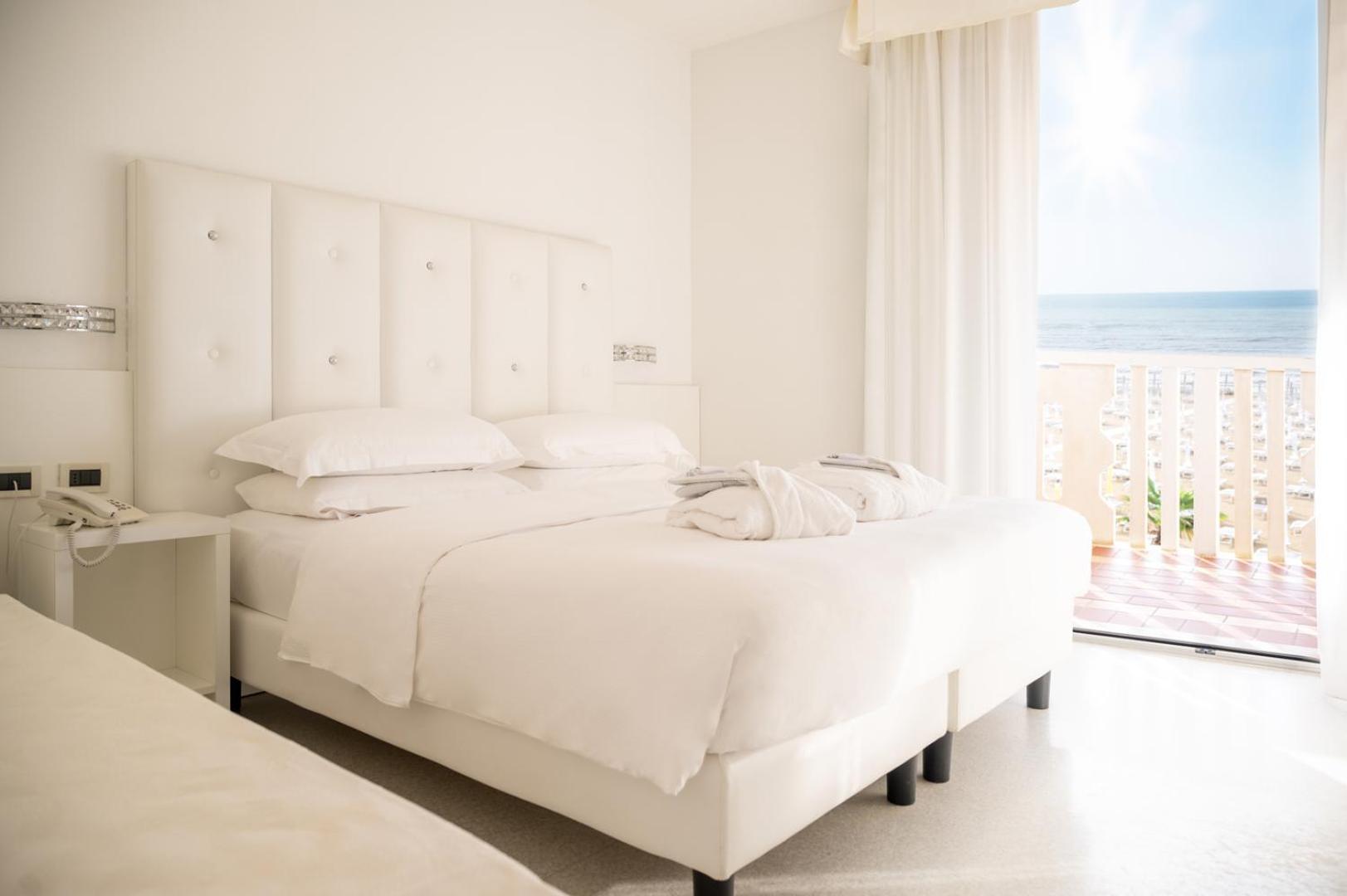 Hotel Savoy كاوْرلي المظهر الخارجي الصورة