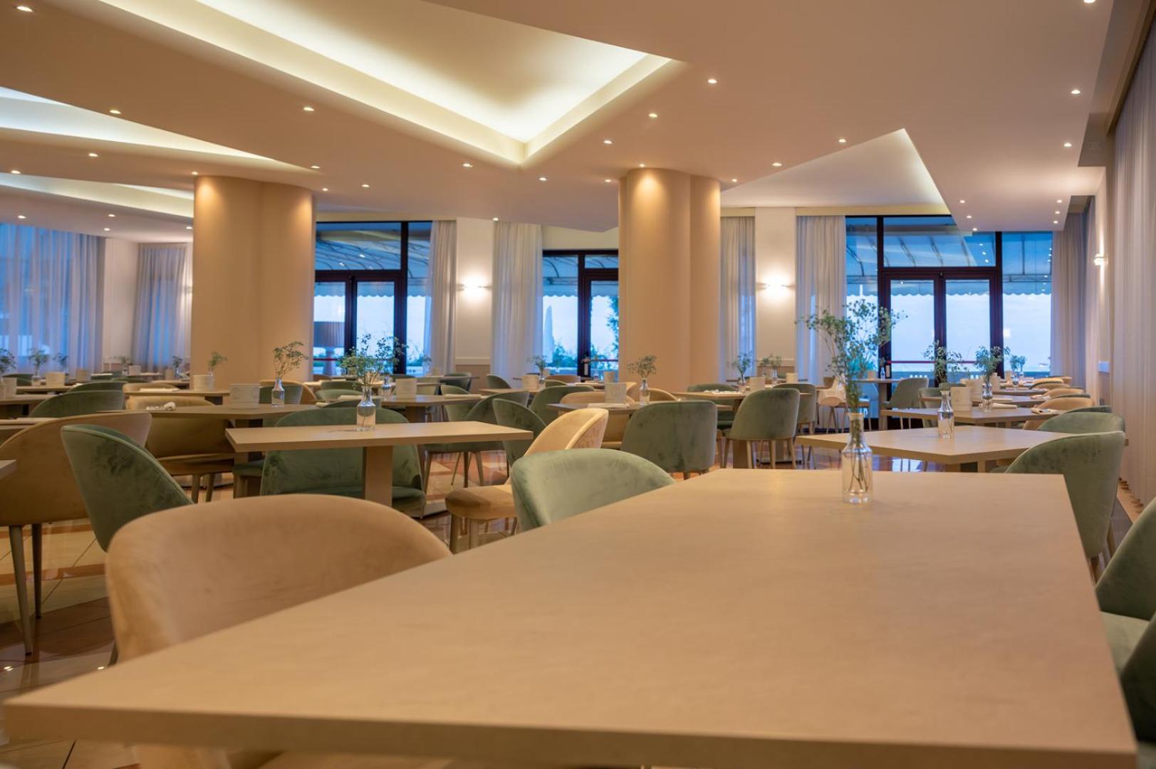 Hotel Savoy كاوْرلي المظهر الخارجي الصورة
