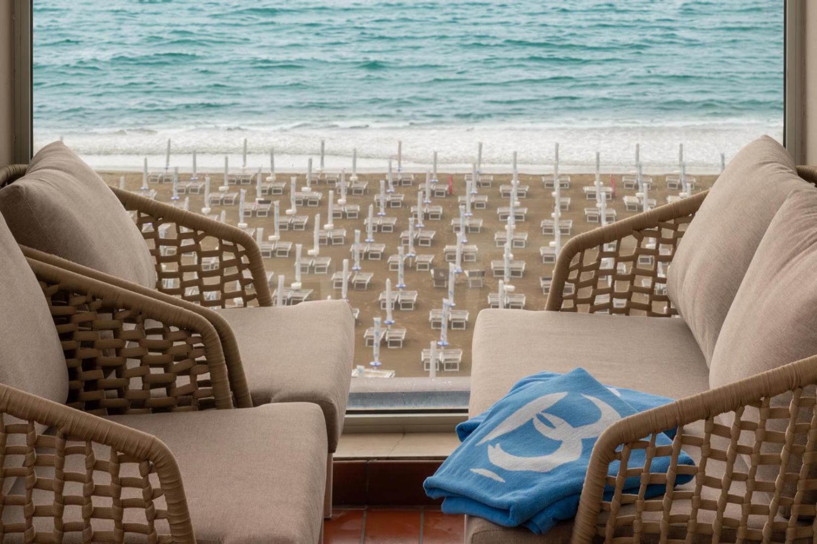 Hotel Savoy كاوْرلي المظهر الخارجي الصورة